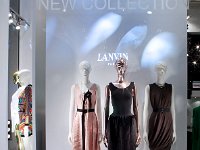 IMG 8020xxx  Store: JADES / Düsseldorf Konzept: Domagoj Mrsic / sayonara visual concepts Mannequins: Genesis Display Fotos: Uschi Fellner